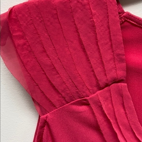 SALE.      East 5th Blouse Size Small - Picture 7 of 9